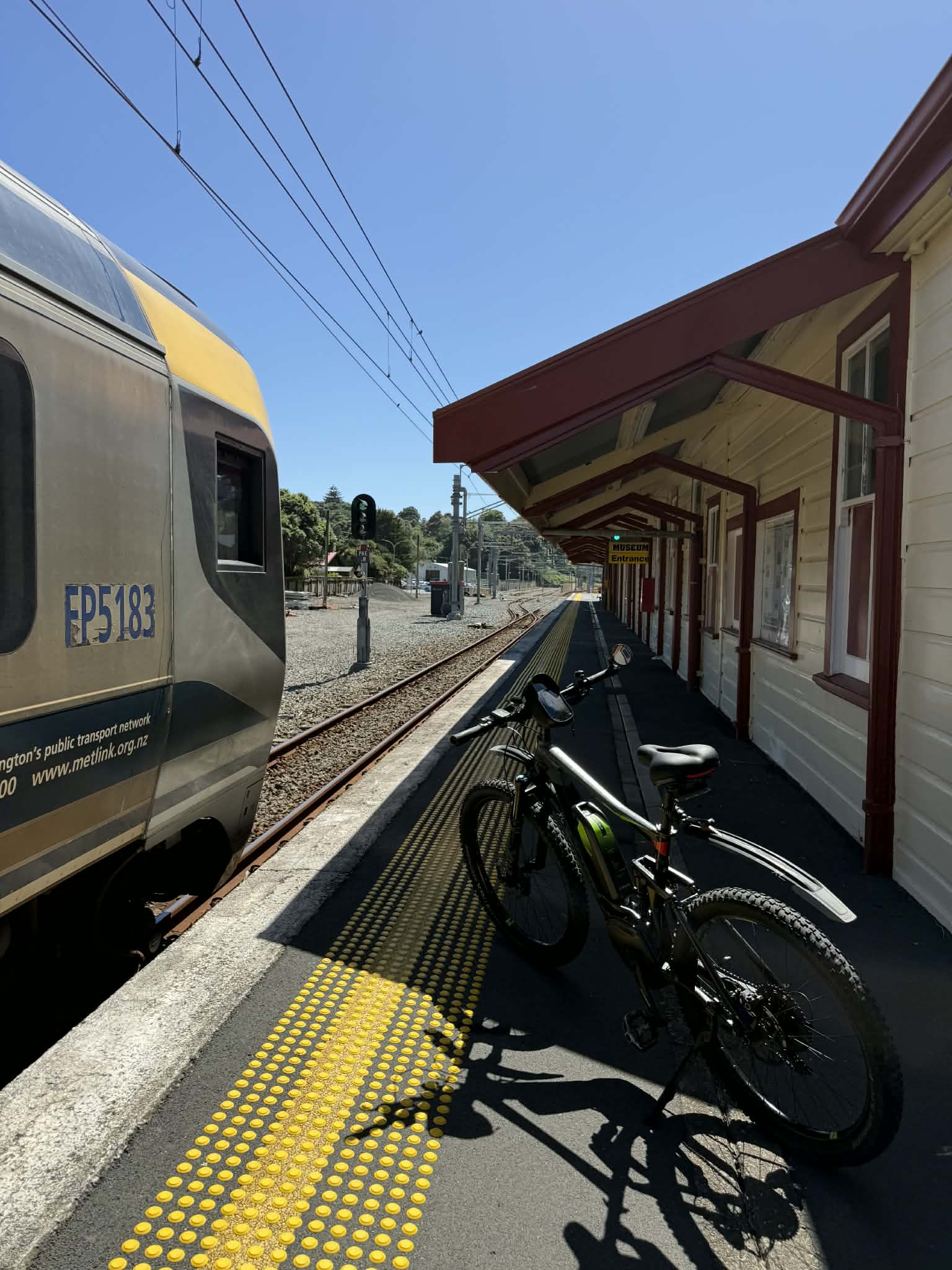 Paekākāriki Station